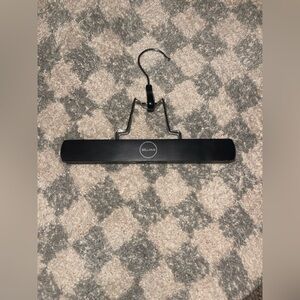 BELLAMI Black Extension Hanger